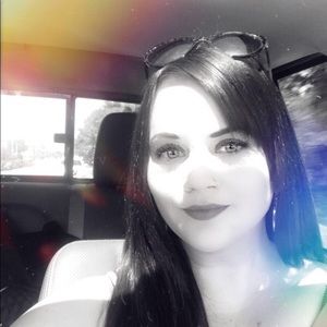 Meet your Posher, Kimberly